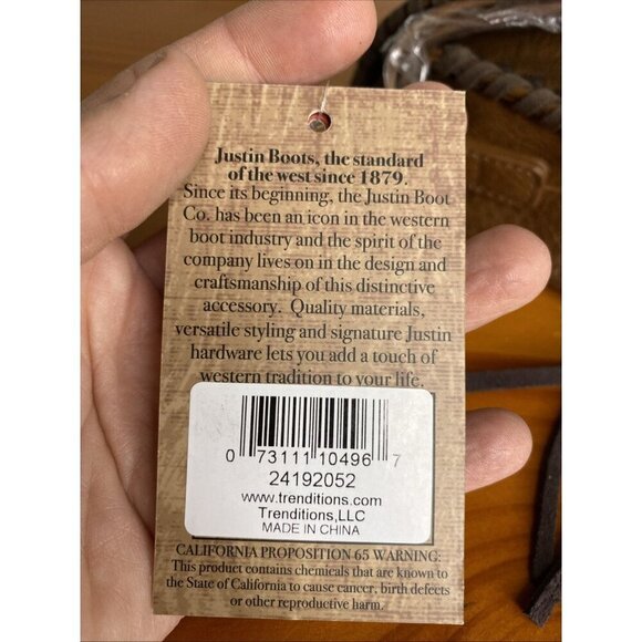 Justin Boot Barn Women's Whipstitch Fringe Saddle Bag Brown w/ Justin Earrings - Picture 2 of 10